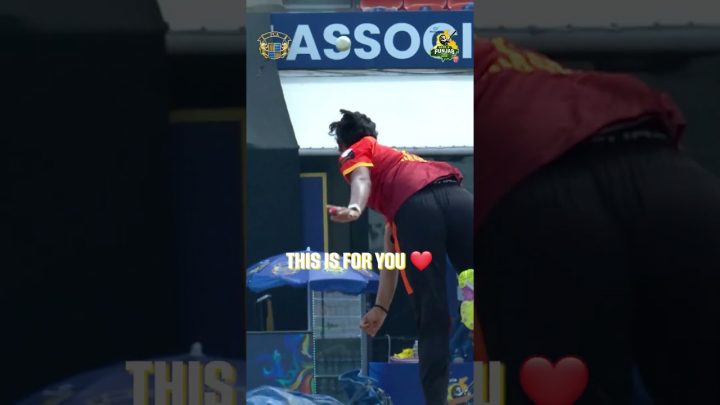 Kartik Chadha dedicated his wicket to his uncle in the most heartfelt way — holding up a note!